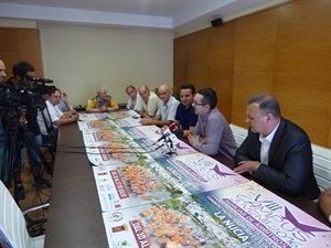 Representantes de la colombicultura de toda la comarca acudieron a la presentación del Campus