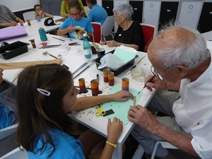 Cada semana mayores y jóvenes realziarán una actividad de forma conjunta