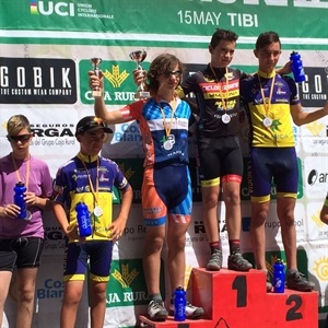 Podium en infantiles con el nuciero Diego Pérez segundo y Jorge Ferrando, cuarto.