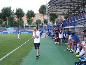 Luis García Tevenet debutó en el banquillo del Hércules en la Nucía