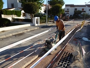 Esta calle recoge el agua de toda la zona residencial al estar situada en la parte más baja de Pinar de Garaita