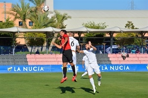 El primer "derby comarcal" de la temporada fue un partido muy igualado