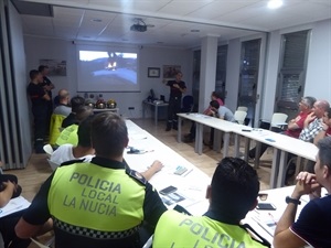 El curso ha tratado de como actuar ante un incendio en el medio urbano y medio rural