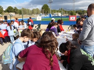 Talleres de manualidades del Día de la Infancia 2015