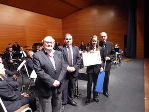 Andrea Macias, flauta, en su momento de entrada a la banda el pasado sábado