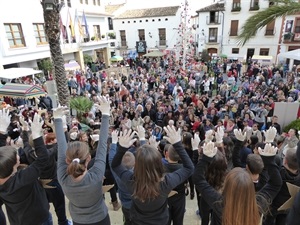 Los coros escolares inaugurarán la VIII Feria Solidaria de Navidad