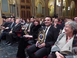 La entrega de los Premios Archival se realizó en el "solemne" salón de actos "Alfons el Mangnànim" de la Beneficiència de Valencia