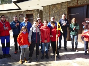 Cada sección del Grup Scout La Nucía recogió sus insignias