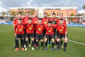 Alineación del C.F. La Nucía en su partido de ayer ante el Villena