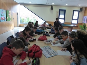 El objetivo de la visita a la exposición es estimular la creación literaria de los alumnos