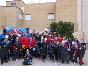 Para finalizar se hicieron una foto de gurpo junto a María Jesús Jumilla, concejala de Juventud