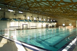 Las mujeres tendrán entrada gratuita a la Piscina de La Nucía, tres días esta semana