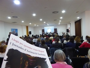 160 profesores de toda la provincia de Alicante participan en estas Jornadas de Animación lectora