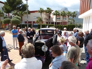 El Hispano Suiza fue fotografiado por los noruegos asistentes a la conferencia