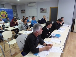 Los alumnos provienen de la Policía Local de La Nucía (20), l'Alfàs del Pi (2), Benidorm y Altea (2)