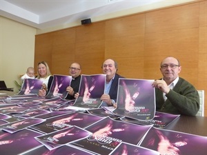 Pedro Lloret, concejal de Cultura, Don Juan Manuel Cortés, párroco de La Nucía, Vicent Devesa, pte. Grup Scout La Nucía, y Raquel Navarro, Majorals 2017 Penya Afalak-Rebels presentaron la Semana Santa 2017 de La Nucía