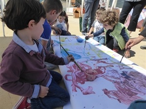 Los más pequeños disfrutaron con los talleres de pintura