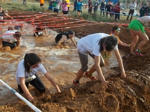 En la Xtremrunning los "spartanos" corredores deberán superar diferentes obstáculos