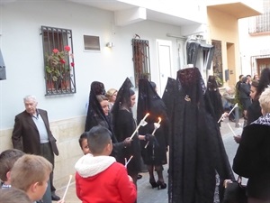 Procesión del Santo Entierro en el carrer La Llosa