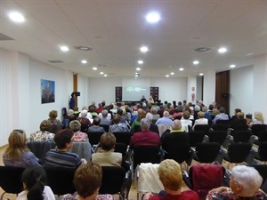 Más de 100 personas llenaron la Sala Ponent de l'Auditori