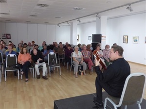 Todos los guitarristas son alumnos del Máster de Guitarra Clásica de la Universidad de Alicante