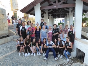 Se trató de un taller intergeneracional entre jóvenes y mayores en el Llavaor de La Nucía