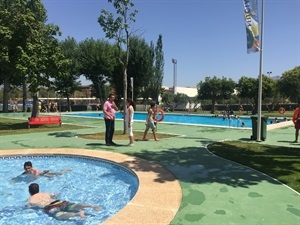 Más de 700 alumnos pasarán por la Piscina exterior de La Nucía de forma gratuita