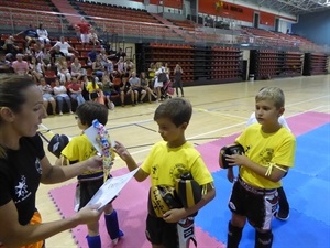 Alumnos de 6 a 14 años componen esta Escuela de Muay Thai de La Nucía