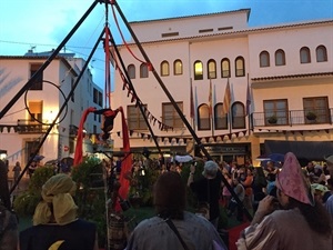 Acrobacia aérea en plaça Major