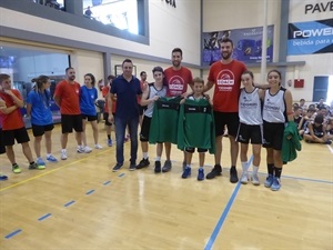 El quinteto ideal de esta primera semana:  Pau Rodríguez, Irene Fernández, Celia Jiménez, Antón Fornies y Miquel Toquero (MVP de la semana).