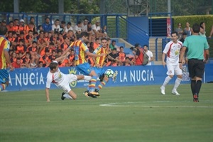 El buen estado del césped ha sido una de las razones del Levante U.D. para volver a La Nucía