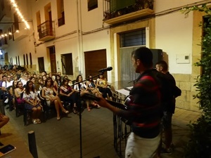 Artur Deltell, Mario Alberola y Joaquim Cano recitaron “Poemari Somnis de Búnquer”