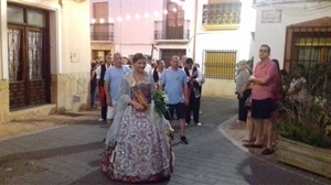 La ofrenda desfila por las principales calles siendo el acto más largo de #LaNuciaEnFestes