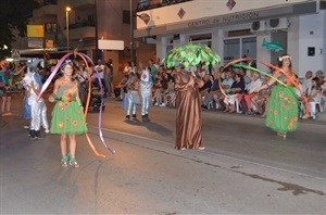 Un bosque muy animado dentro de las Fiestas de La Nucía