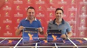 Manolo Navarro, organizador del evento, junto a Sergio VIllalba, concejal de Deportes, en la presentación del I Campus de Hapkido Villa de La Nucía