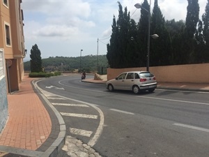 Todas las calles que desembocan a la avenida Altea, también tendrán restricciones de tráfico