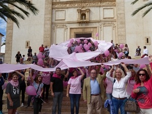 Gran lazo humano en la plaça Major en 2015