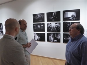 Paralelamente se podrá visitar la exposición fotográfica sobre el mundo del cine "Fila 7" del fotógrafo Juan Plasencia