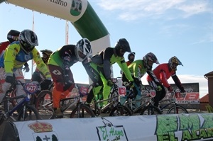 El rider nuciero ha sido el más regular del Circuito Nacional de BMX de la RFEC