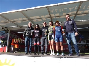 Podium femenino en el que se impuso Ayda Parra Ausina