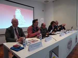 Carles Cortés, vicerector de la UA, durante su intervención