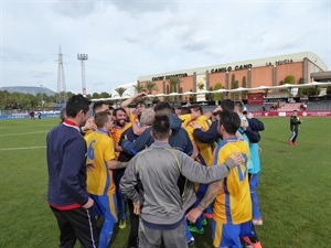 El combinado valenciano celebrando el pase de ronda