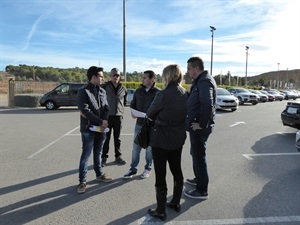 Carlos Saval con Bernabé Cano, alcalde de La Nucía, durante la Primavera del Trial