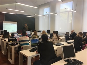 La sala de informática de la Seu Universitària ha acogido este curso de Redes Sociales