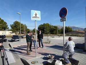 Se ha reservado todo el frontal del Colegio Muixara para parking de autobuses escolares