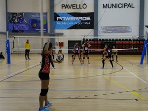 La Escuela de Voleibol ha comenzado ya su actividad