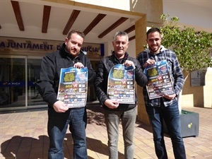 Javi Moya de Moter@ Benidorm, Diego Llorca dels Majorals 2018 y Cristóbal Llorens, concejal de Fiestas en la presentación del evento