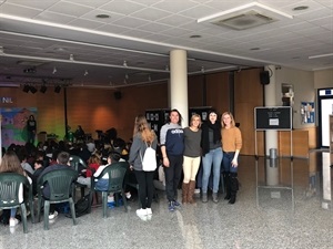 Lorena Cantó, profesora coordinadora del proyecto, Jorge Font, profesor junto a las concejalas Mª Jesús Jumilla y Gemma Márquez