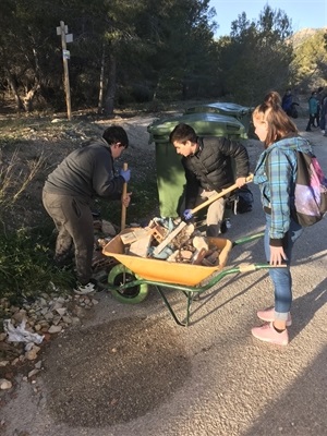 Los alumnos del IES La Nucía se han implicado en la actividad