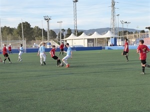 A pesar de la superioridad física y de edad, el Infantil A jugó un gran partido